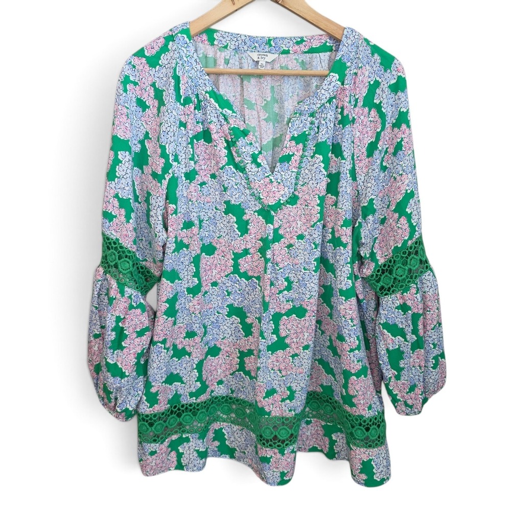 Crown & Ivy Blouse Womens XL Green Pink Floral Crochet Lace Peasant Boho Top